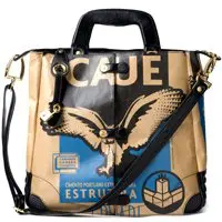 As bolsas se diferenciam pelo requinte e pelo destaque ao saco de cimento