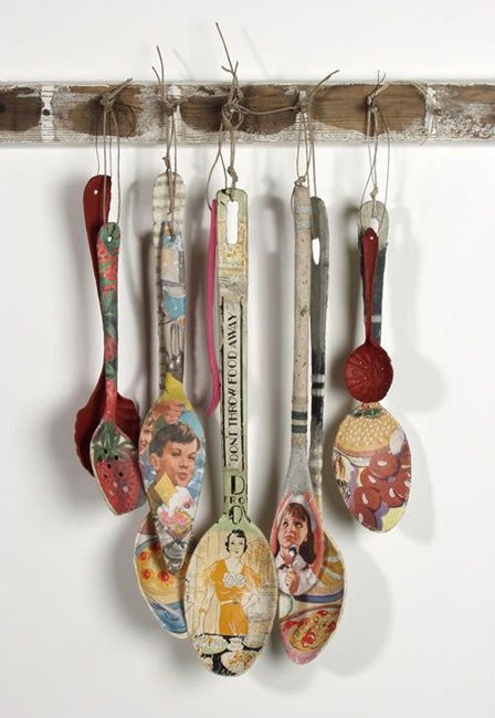 Colheres com papel decorativo