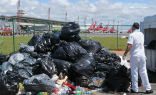 Lixo em aeroporto