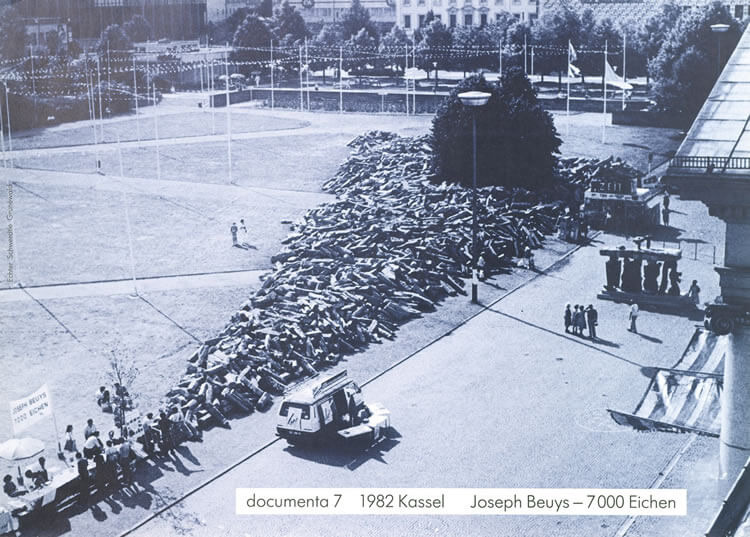 Joseph Beuys, 7000 carvalhos