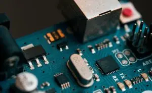 Reciclagem de placas eletrônicas