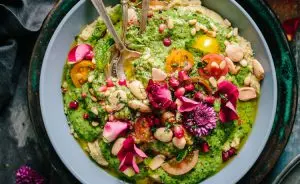 Prato com alimentos de uma dieta vegana