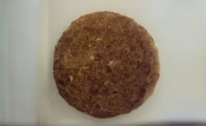 Hambúrguer bovino mesclado com fibras de abacaxi