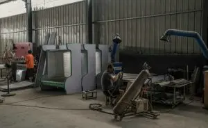 Fábrica ilegal de equipamentos de refrigeração na China