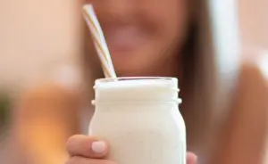 como-fazer-leite-de-coco