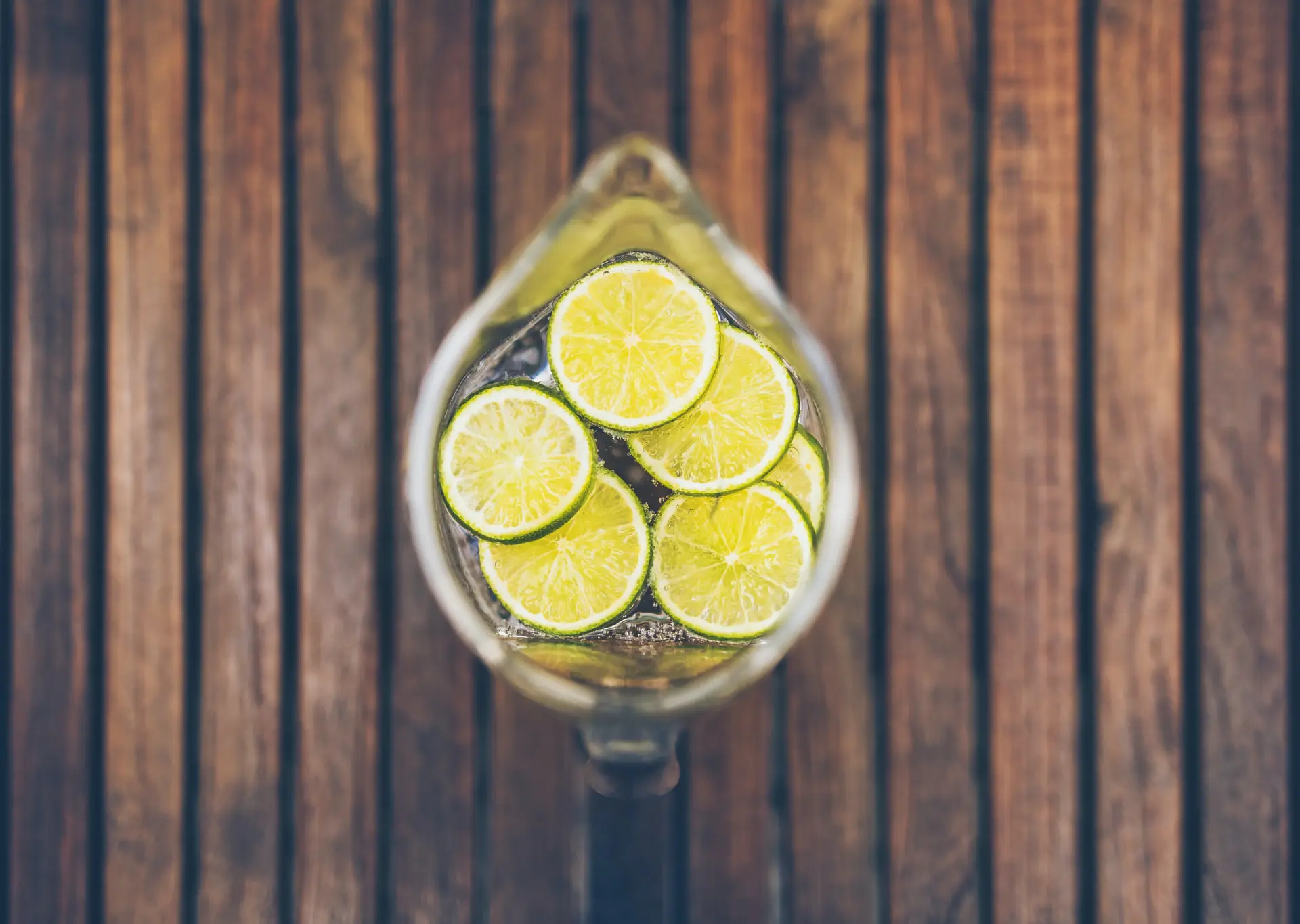 Água com limão: usos e benefícios - eCycle