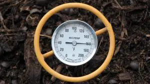 Composteira: temperatura e umidade