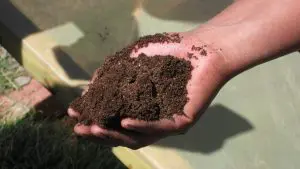 Como é feita a compostagem?