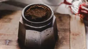 Esfoliação com borra de café