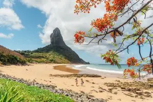 Praia em Fernando de Noronha