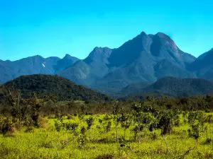 Paisagem-Reserva-Guaricica_Vale-dos-Gigantes-1024x768