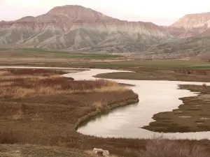 Vale-bacia-hidrográfica