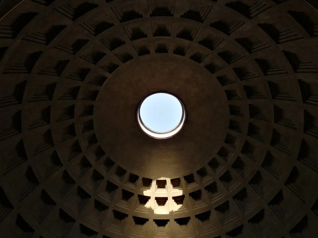 cúpula do Panteão, feita de concreto romano